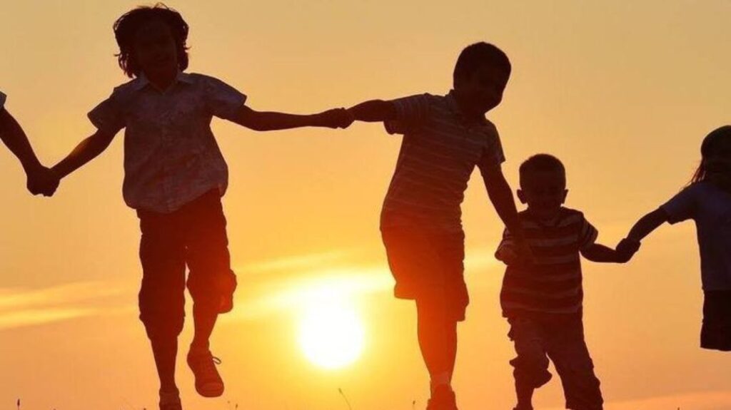 الكلمة رسول القلب، والأُذن ساعي البريد