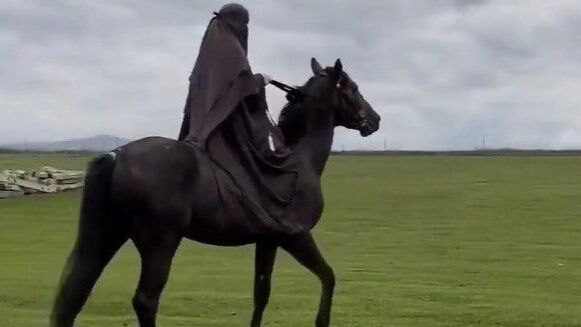 حتى لا نكن أصداء دعوات
