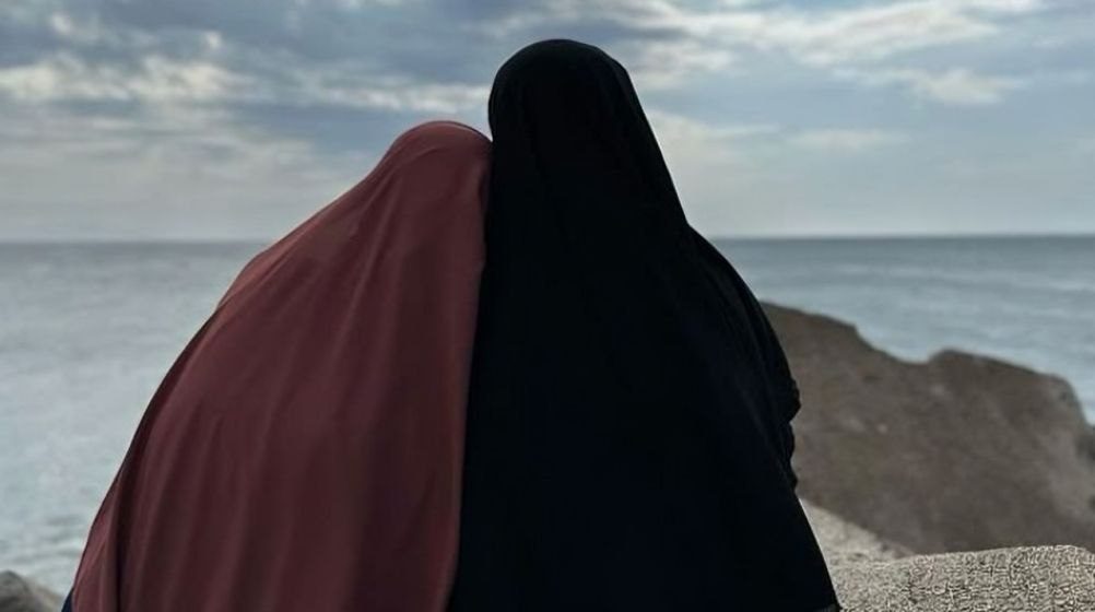 ارفع ستار الأحزان