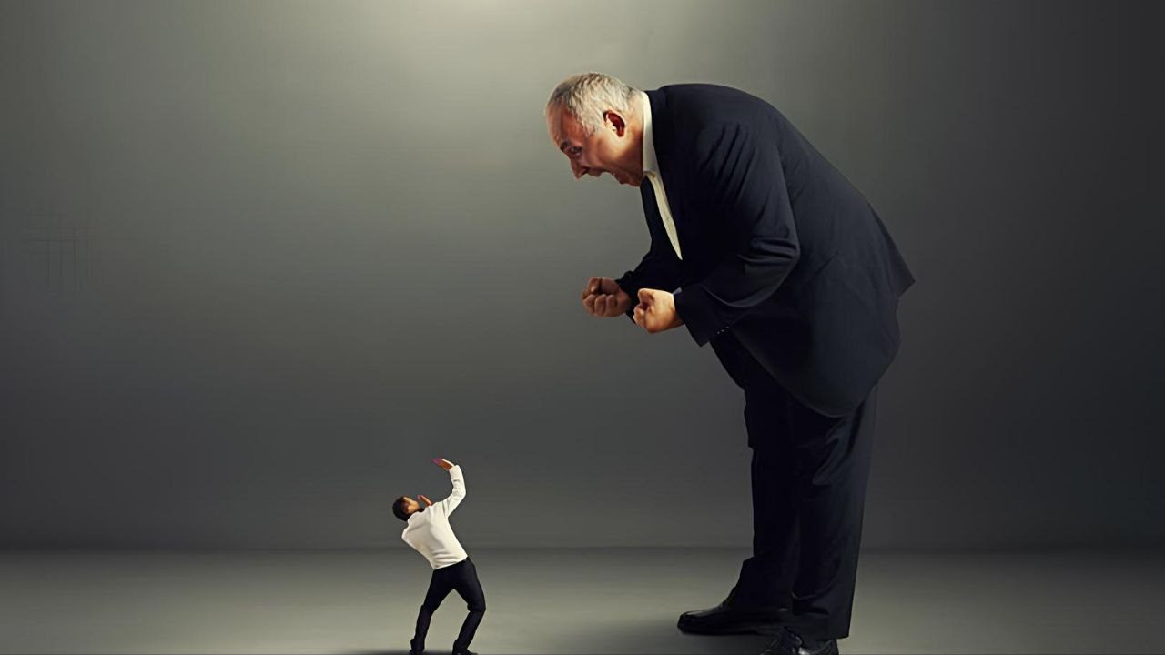 سلسلة وقفات مع أمراض القلوب (١): الكِبْر – داء القلب الخفيّ