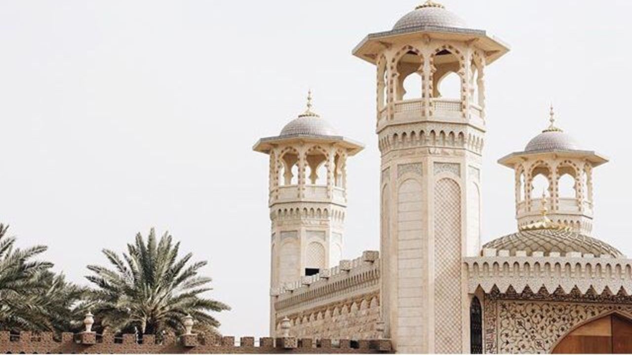ما أفضل الذكر؟ وهل يلتزم المسلم بعدد معين؟